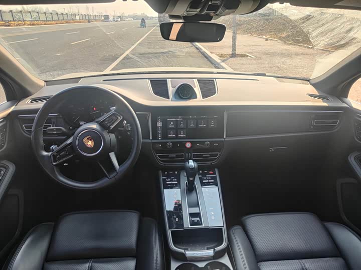 Фото 8 - Porsche Macan