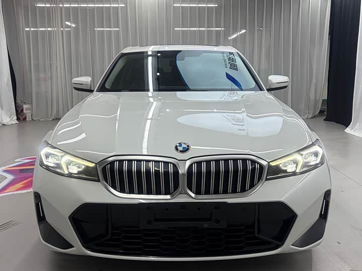 Фото 2 - BMW 3 Series