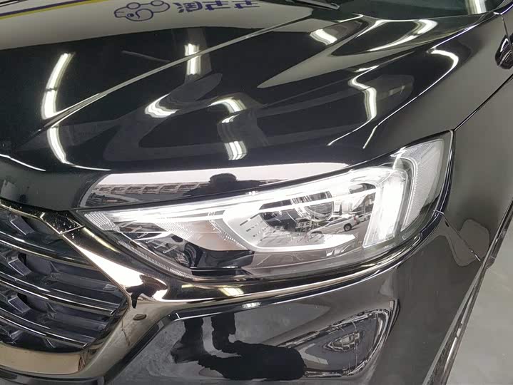 Фото 5 - Ford Edge