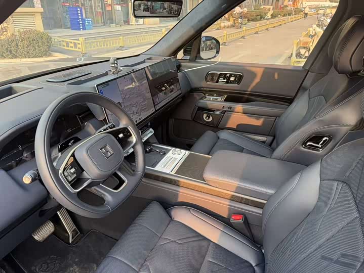 Фото 9 - Zeekr 9X