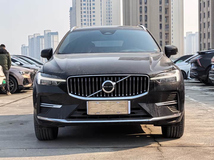 Фото 2 - Volvo XC60