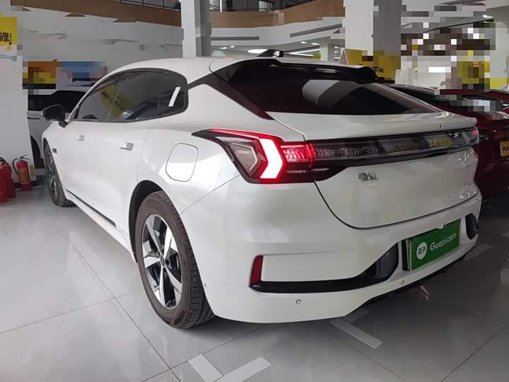 Фото 5 - Zeekr 001