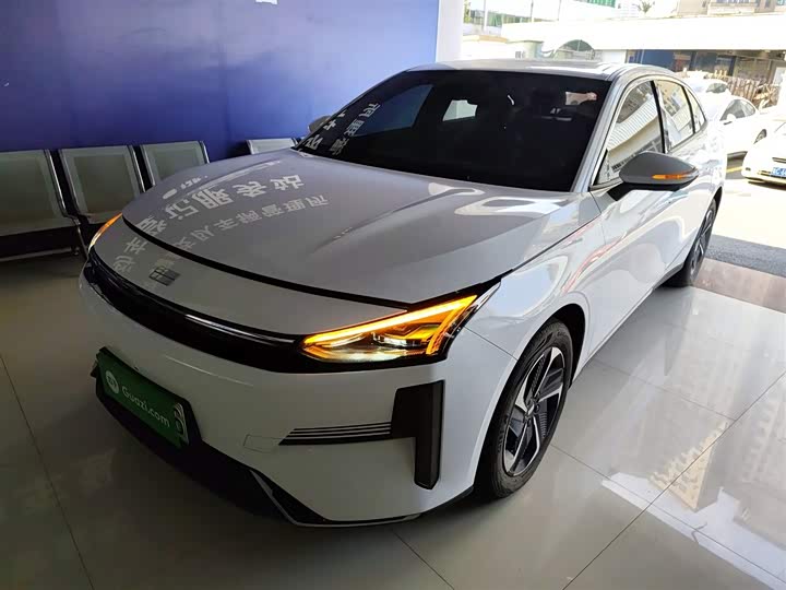 Фото 1 - Geely Galaxy L6