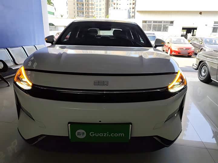 Фото 3 - Geely Galaxy L6