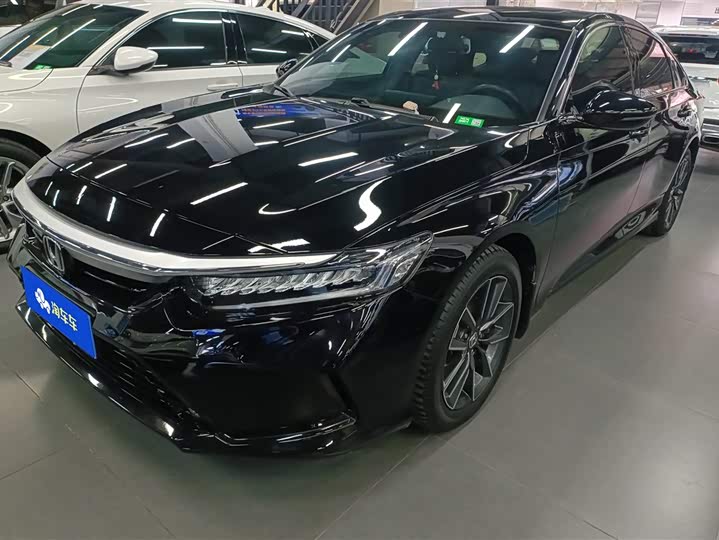 Фото 1 - Honda Inspire