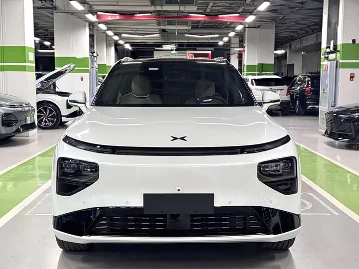 Фото 2 - XPeng G9