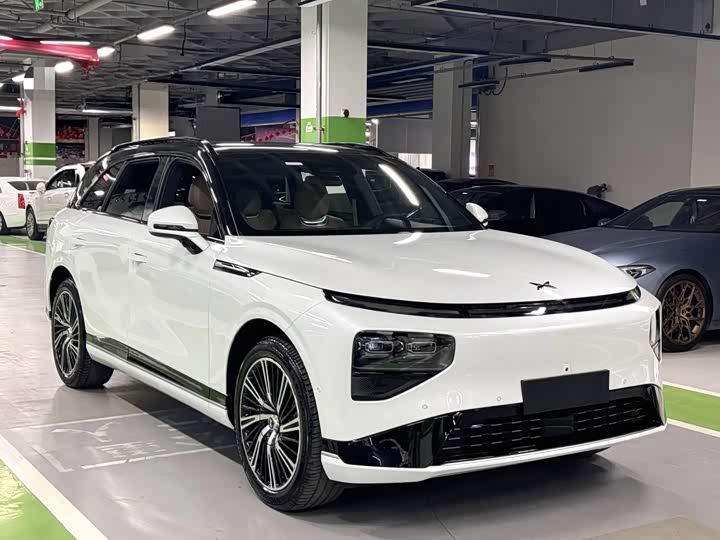 Фото 3 - XPeng G9