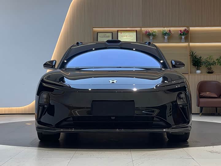 Фото 3 - Nio ET5T