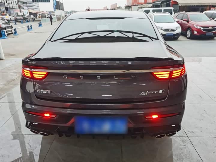 Фото 6 - Geely Preface