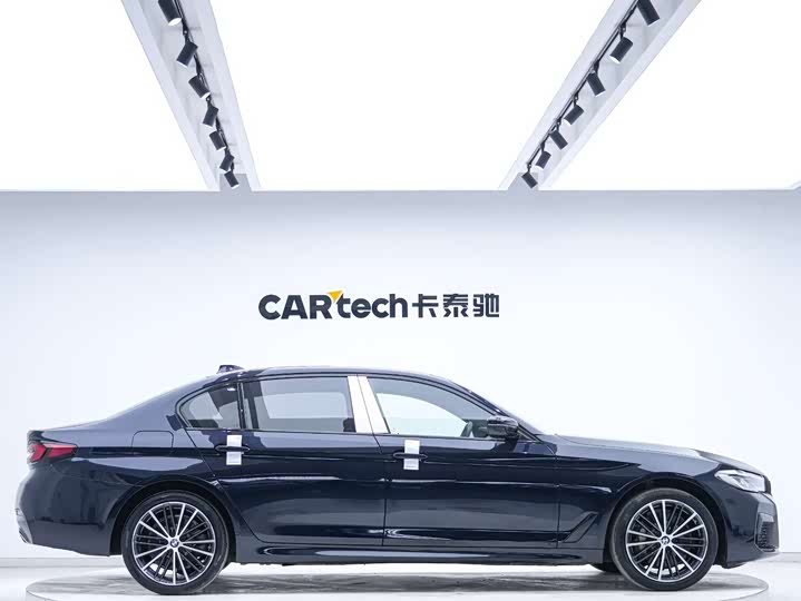 Фото 3 - BMW 5 Series