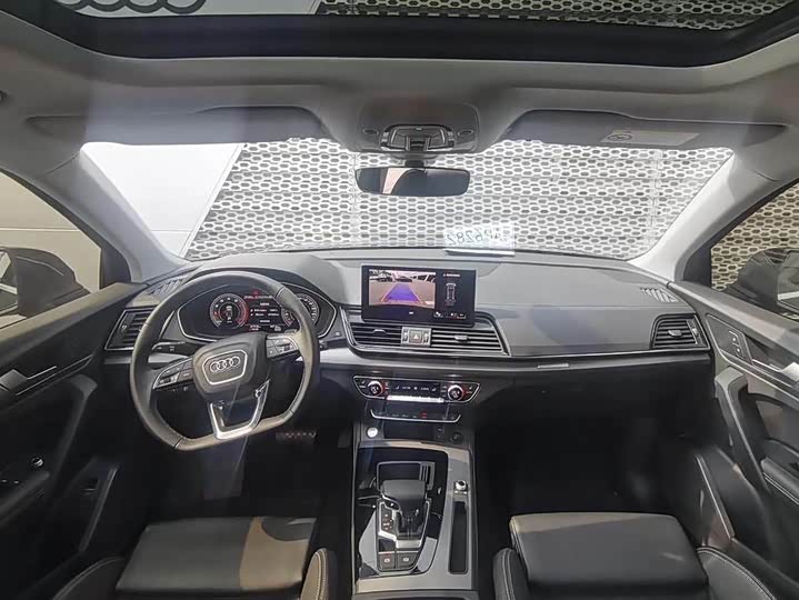 Фото 7 - Audi Q5L