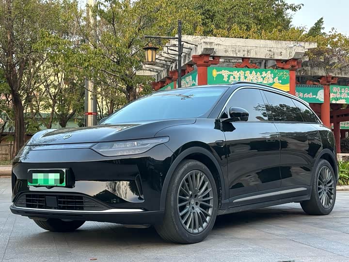 Фото 1 - Leapmotor C11