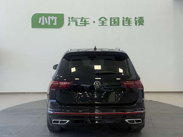 Фото 6 - Volkswagen Tiguan L Pro