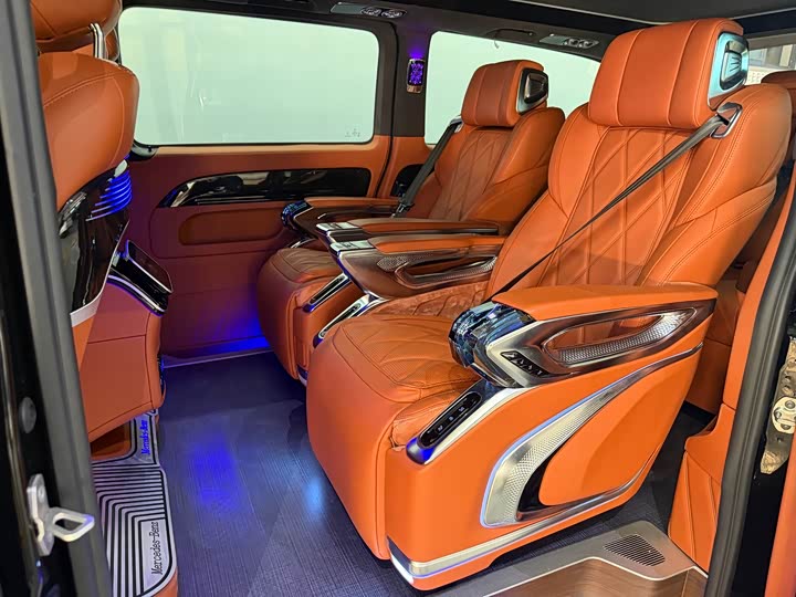 Фото 8 - Mercedes-Benz Vito