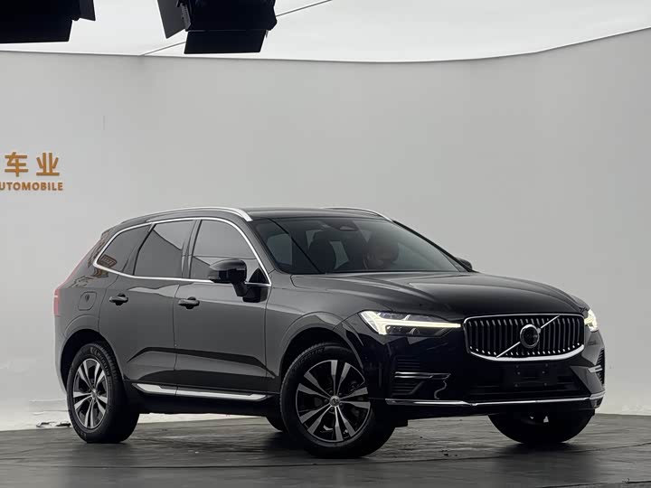 Фото 3 - Volvo XC60