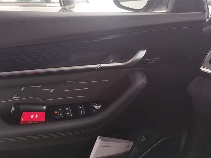 Фото 7 - Geely Monjaro