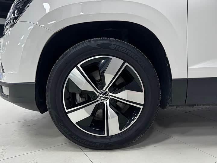 Фото 5 - Volkswagen Tharu