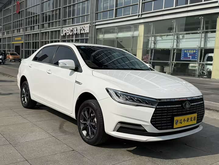 Фото 3 - BYD Qin EV