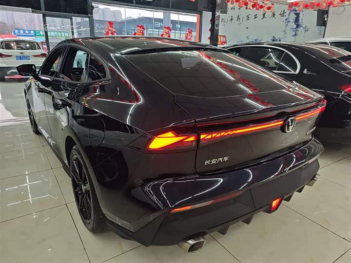 Фото 5 - Changan UNI-V