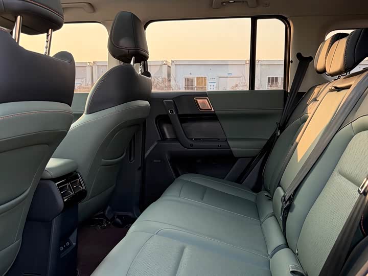 Фото 6 - Chery iCar 03