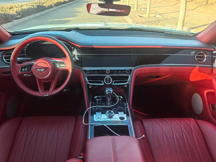 Фото 7 - Bentley Flying Spur