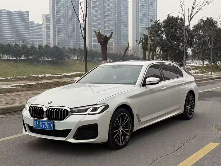 Фото 3 - BMW 5 Series