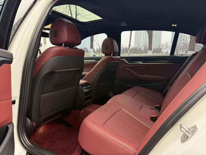 Фото 7 - BMW 5 Series