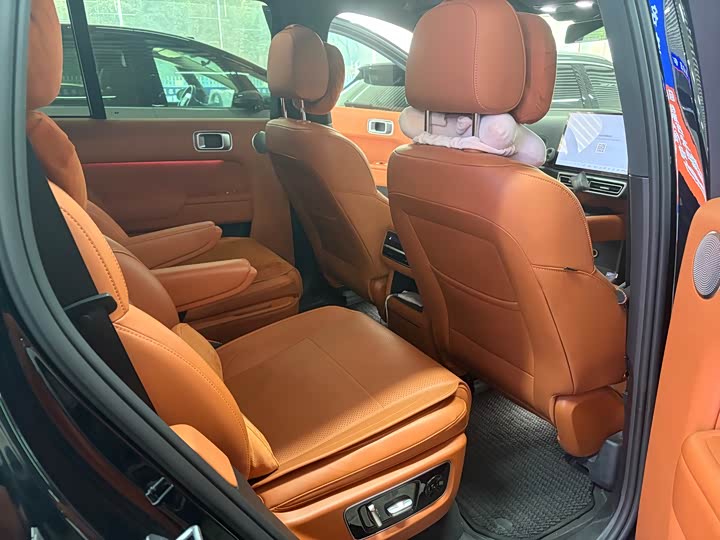 Фото 9 - LiXiang L8