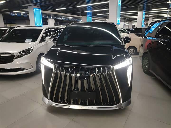 Фото 3 - GAC Trumpchi M8