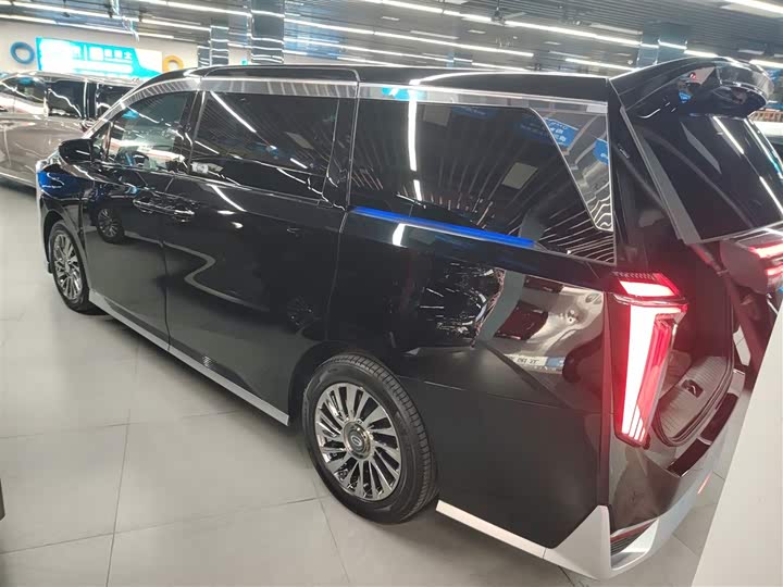 Фото 5 - GAC Trumpchi M8