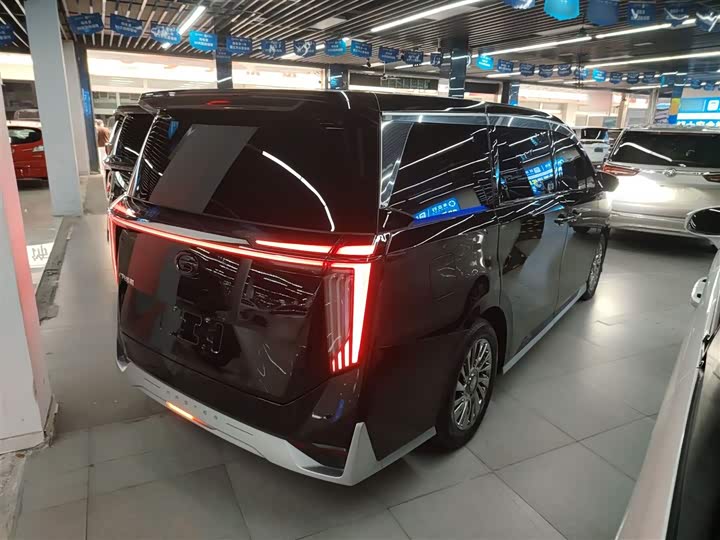 Фото 7 - GAC Trumpchi M8