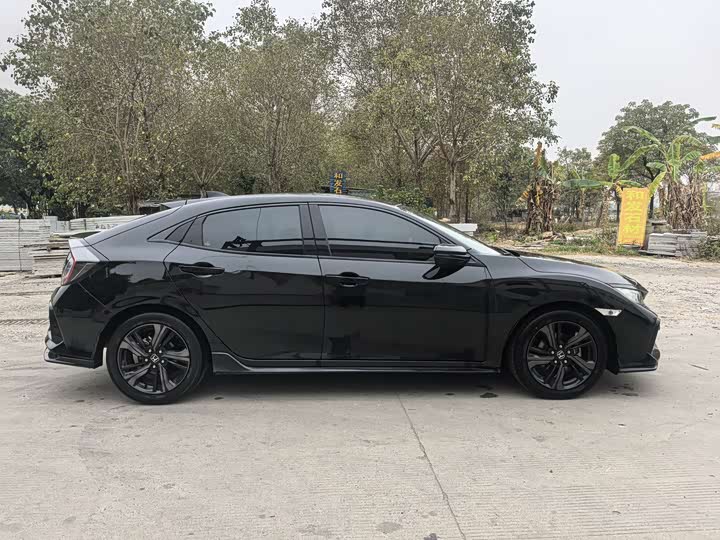 Фото 4 - Honda Civic