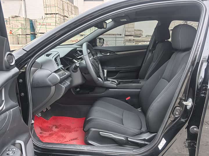 Фото 9 - Honda Civic