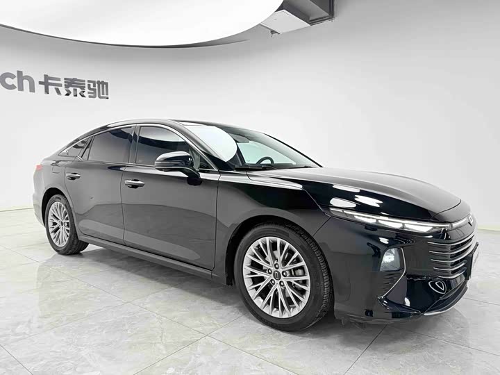 Фото 3 - Bestune B70