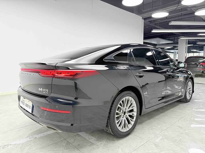 Фото 6 - Bestune B70