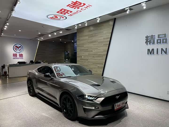 Фото 3 - Ford Mustang