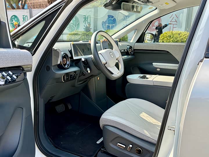 Фото 8 - BAIC Arcfox Kaola