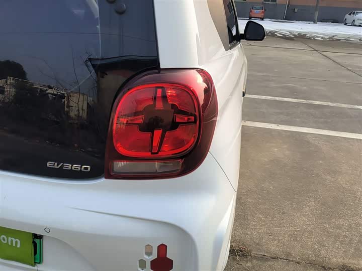 Фото 8 - Roewe Clever