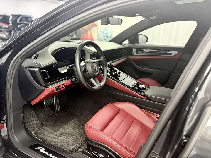 Фото 7 - Porsche Panamera