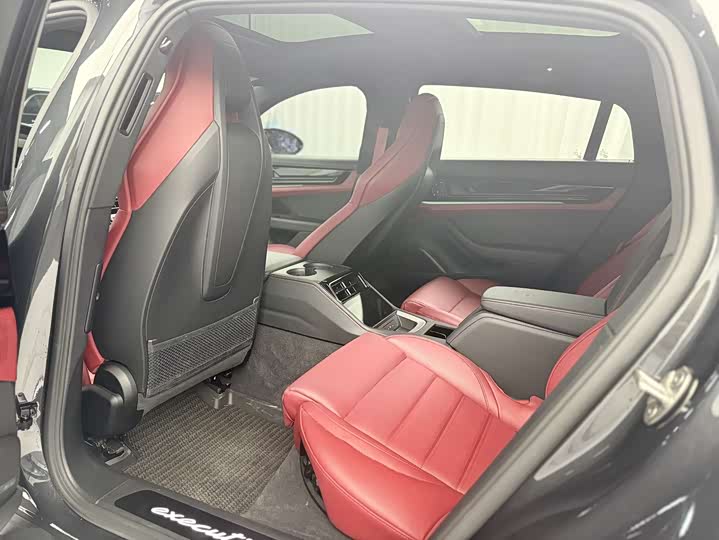 Фото 8 - Porsche Panamera