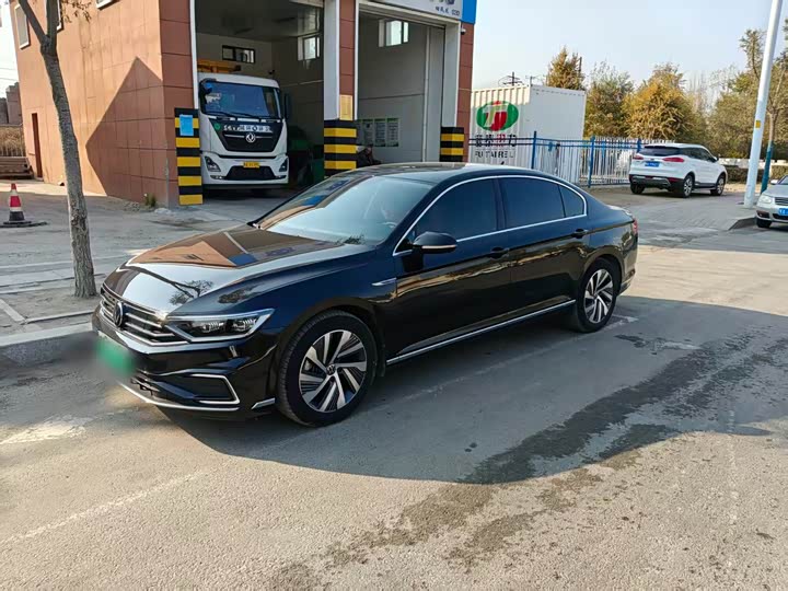 Фото 1 - Volkswagen Magotan GTE Hybrid