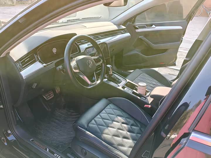 Фото 5 - Volkswagen Magotan GTE Hybrid