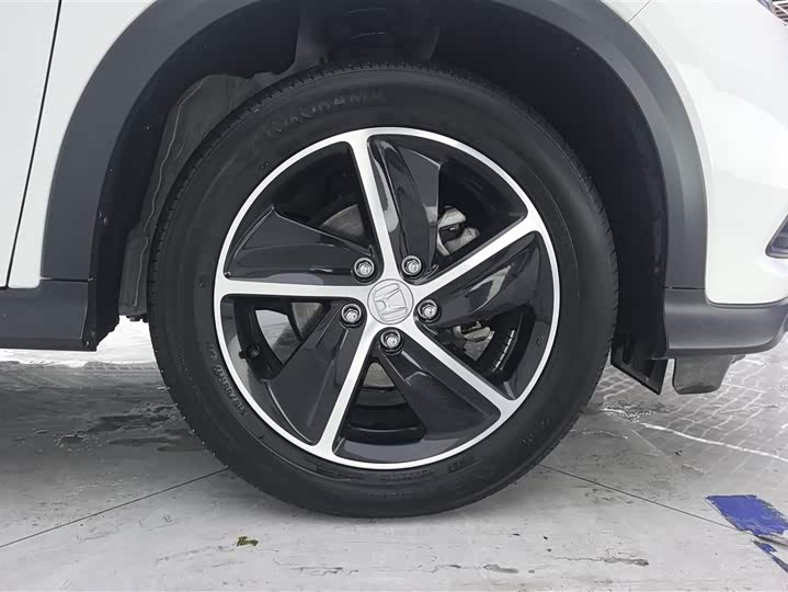 Фото 6 - Honda Vezel