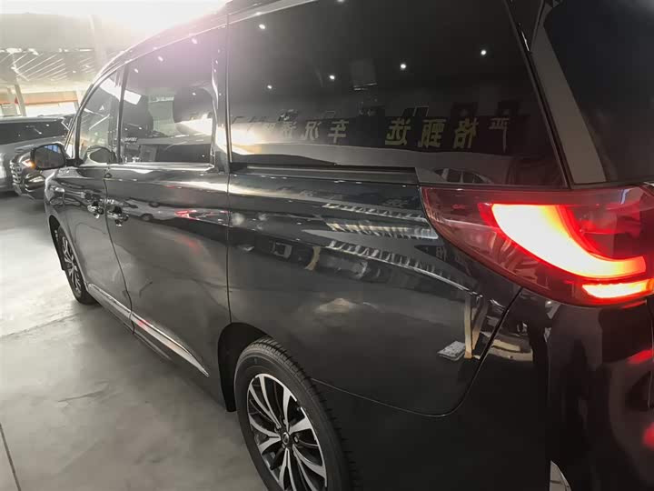 Фото 5 - GAC Trumpchi M8