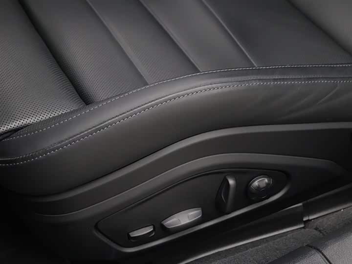 Фото 5 - Porsche Panamera