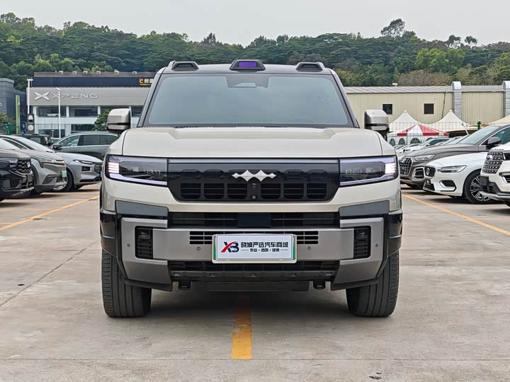 Фото 2 - BYD FangChengBao Leopard 8