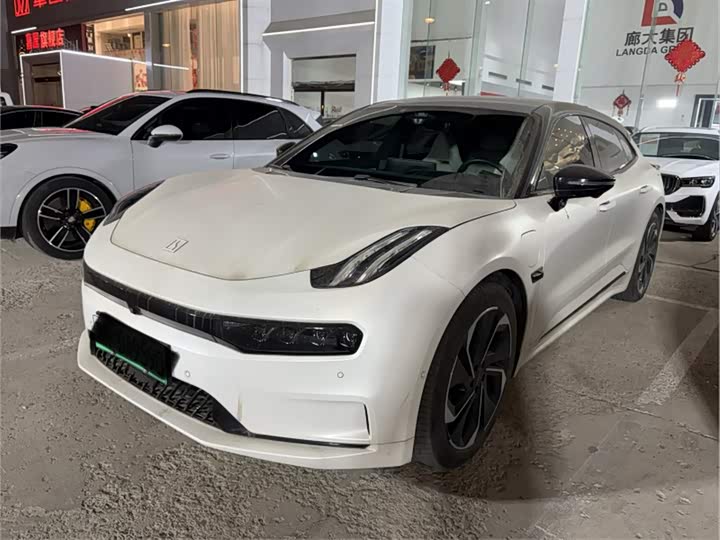 Фото 1 - Zeekr 001