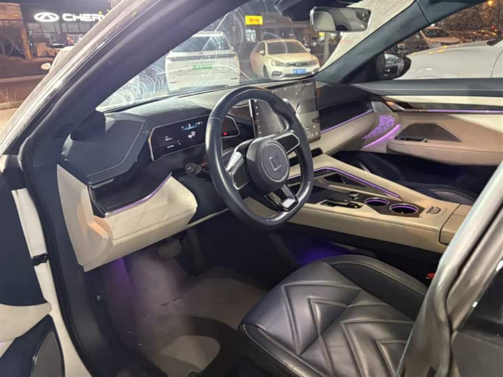 Фото 5 - Zeekr 001