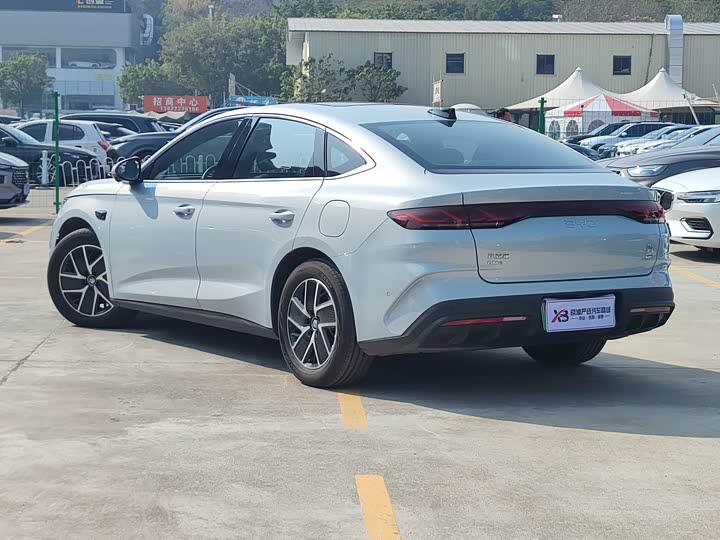 Фото 4 - BYD Qin L