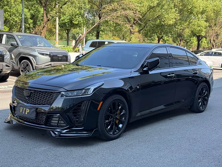 Фото 1 - Cadillac CT5